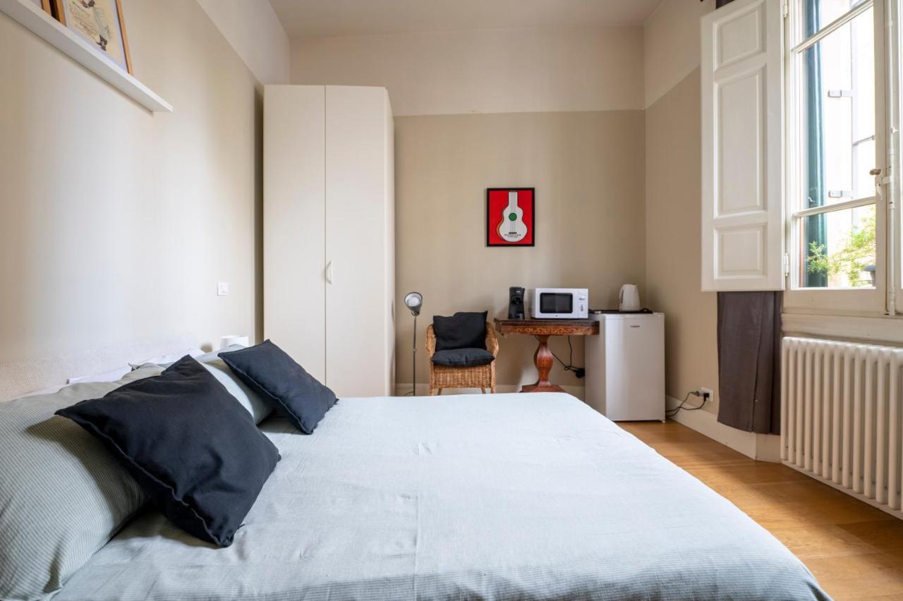 Boutique Apartment With Private Rooms And Garden Oasis Florencia Exterior foto